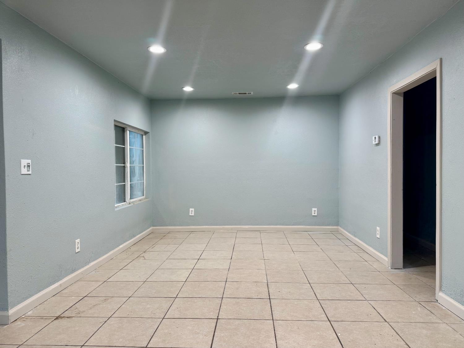 1401 Inyo Avenue Modesto, CA 95358 - Photo 5 of 16