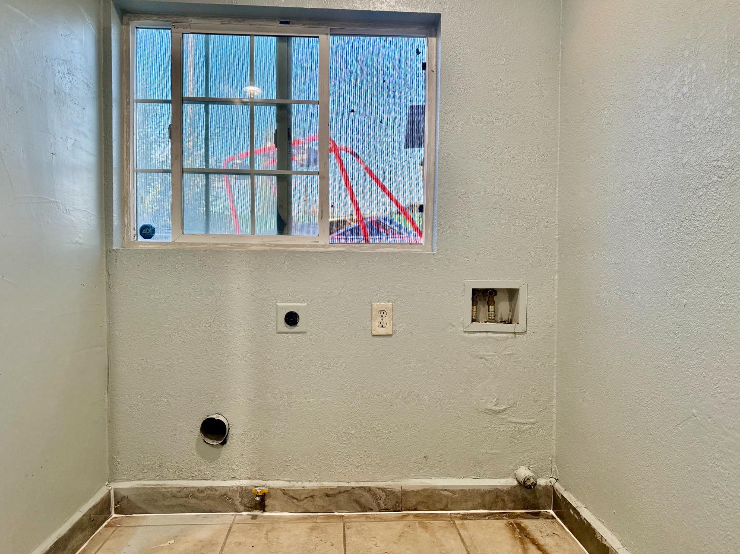 1401 Inyo Avenue Modesto, CA 95358 - Photo 10 of 16