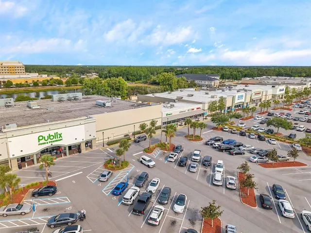 $2,595 | 10635 Marsha Drive, New Port Richey, FL 34655