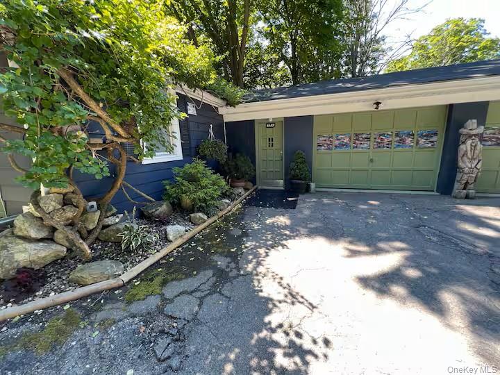 149 Jaycox Road Cold Spring, NY 10516 - Photo 3 of 19