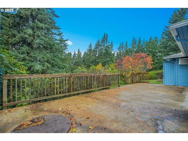 $599,000 | 20320 Southeast Walgren Road, Damascus, OR 97089