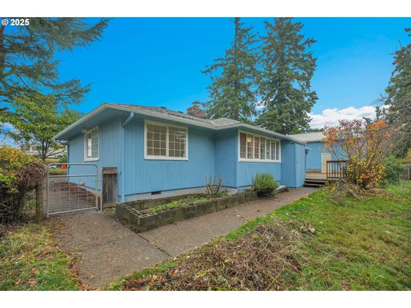 $599,000 | 20320 Southeast Walgren Road, Damascus, OR 97089