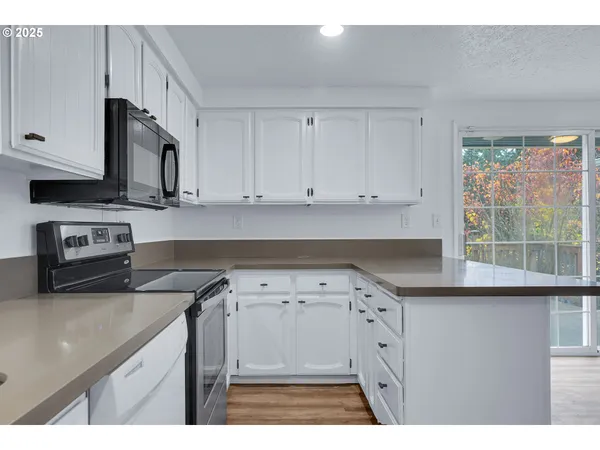 $599,000 | 20320 Southeast Walgren Road, Damascus, OR 97089
