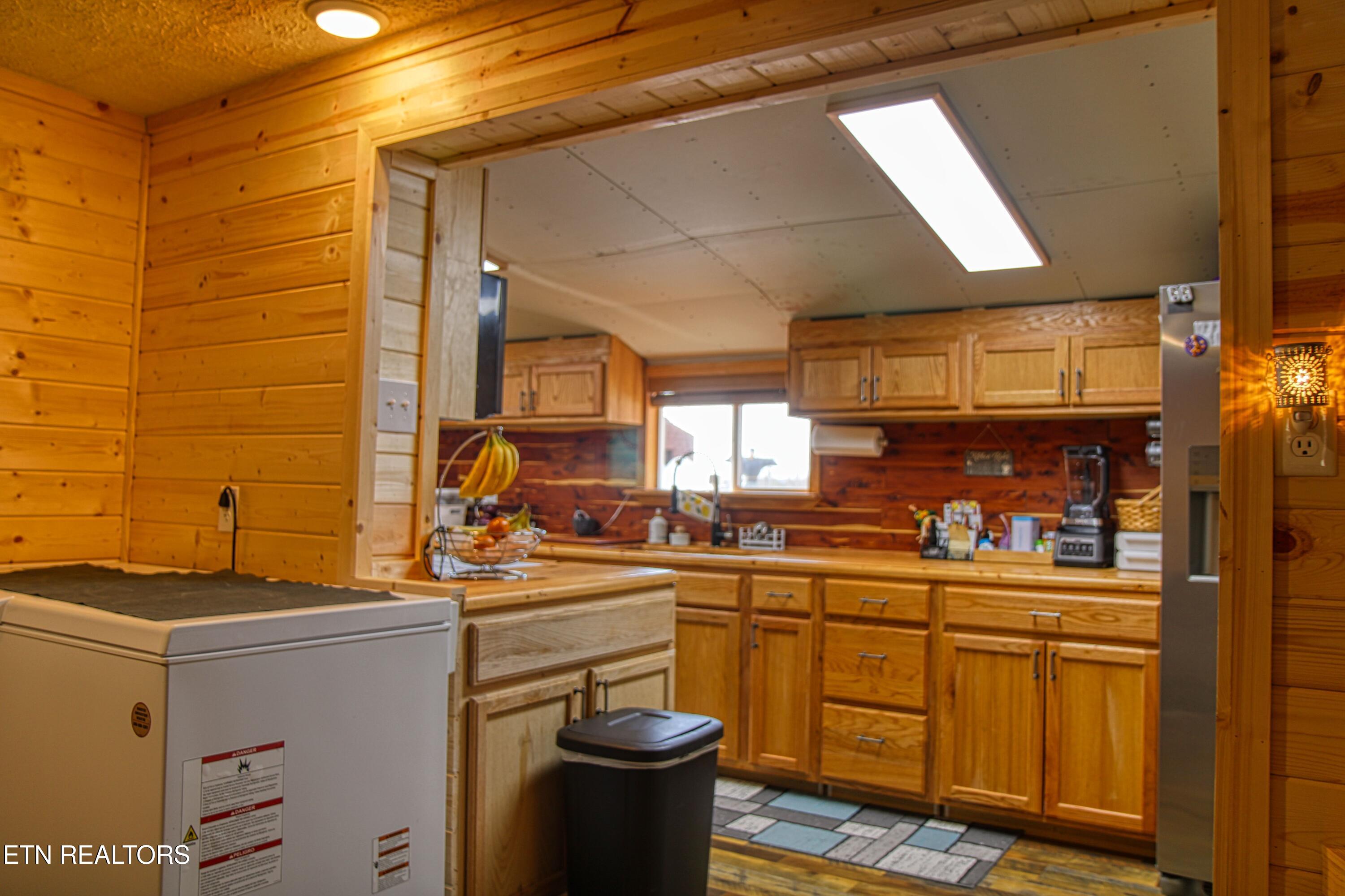 120 Volunteer Road Monterey, TN 38574 - Photo 11 of 53 8