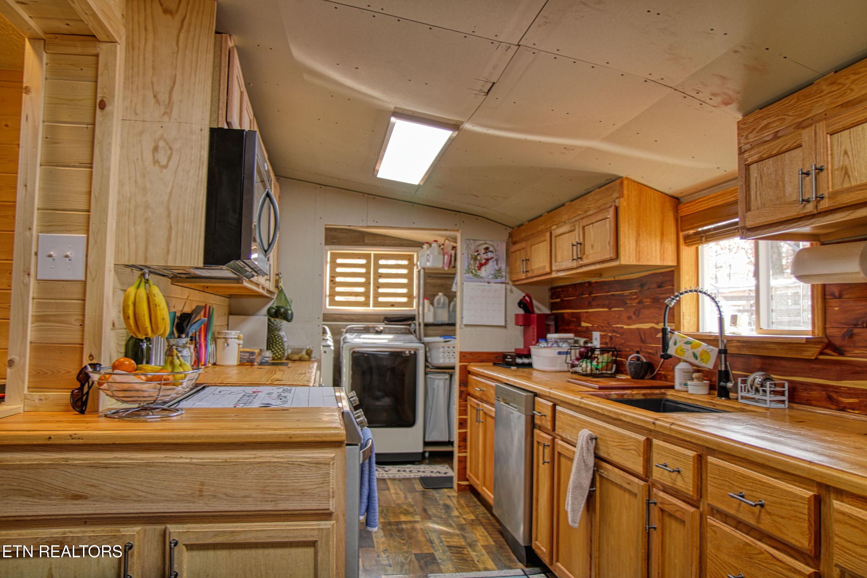 120 Volunteer Road Monterey, TN 38574 - Photo 13 of 53 7