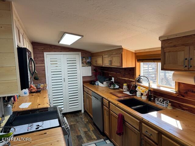 120 Volunteer Road Monterey, TN 38574 - Photo 14 of 53 kitchen updated