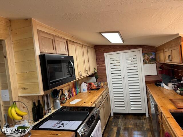 120 Volunteer Road Monterey, TN 38574 - Photo 15 of 53 kitched updated