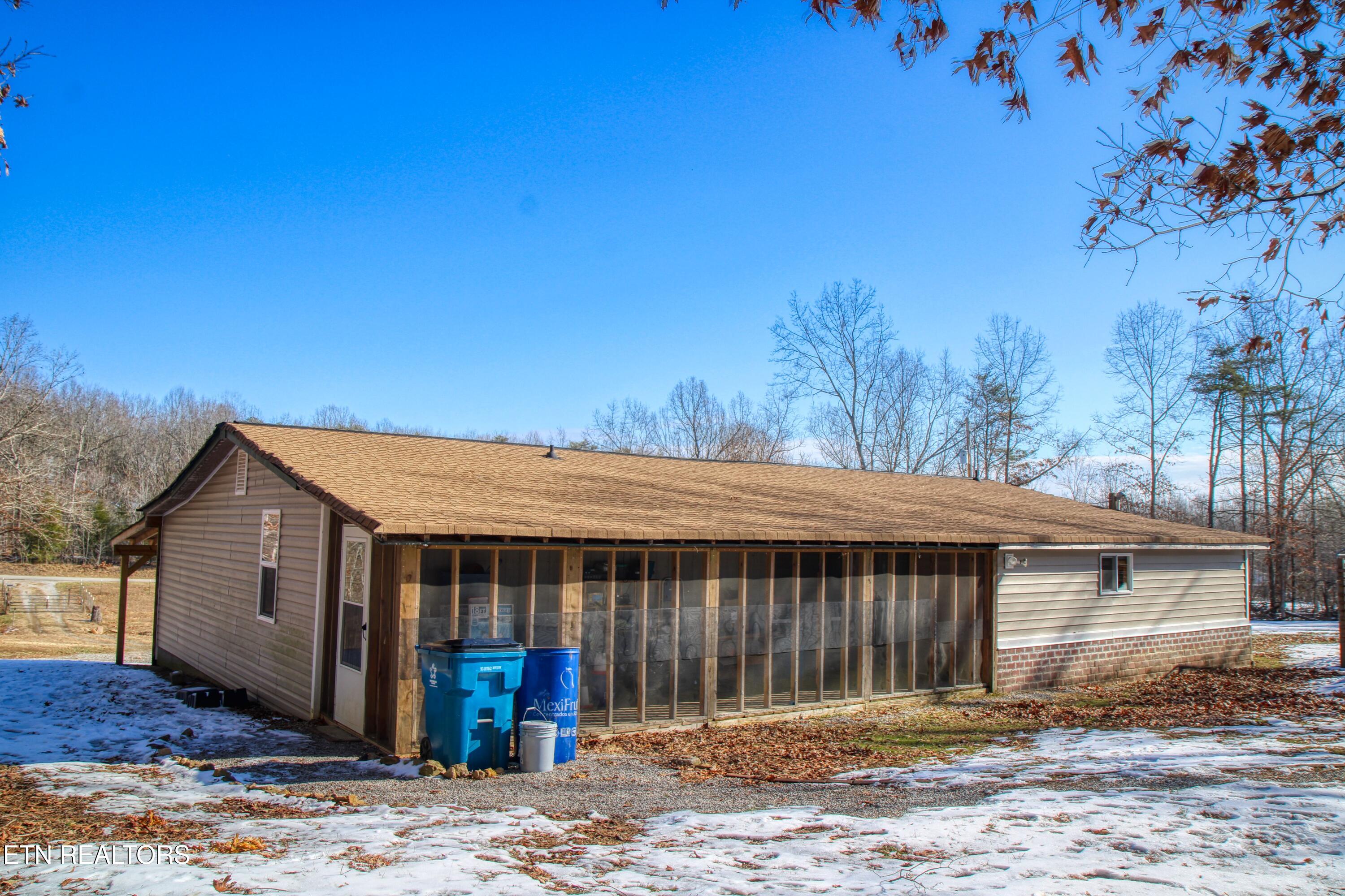 120 Volunteer Road Monterey, TN 38574 - Photo 40 of 53 19