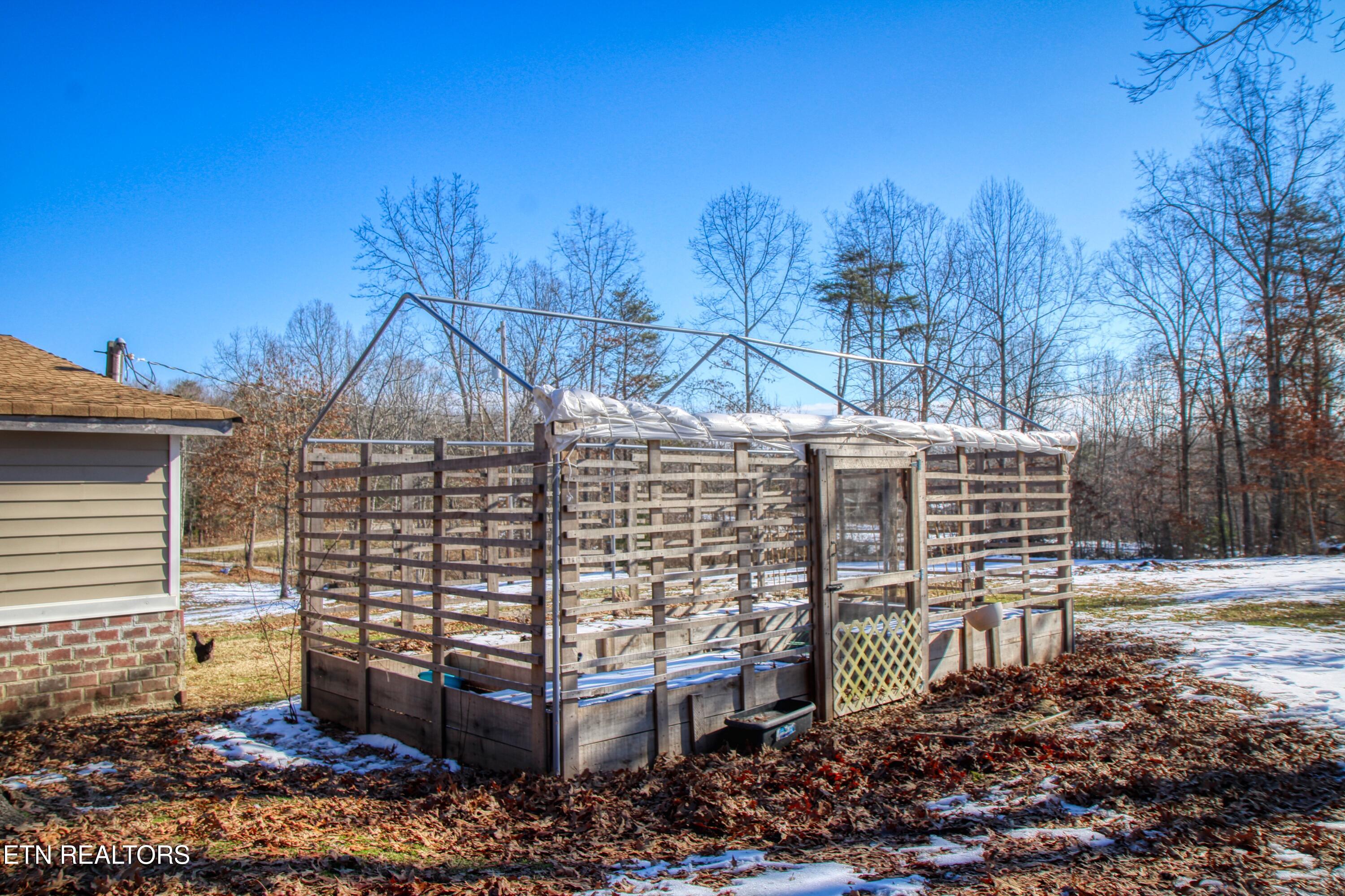 120 Volunteer Road Monterey, TN 38574 - Photo 47 of 53 25