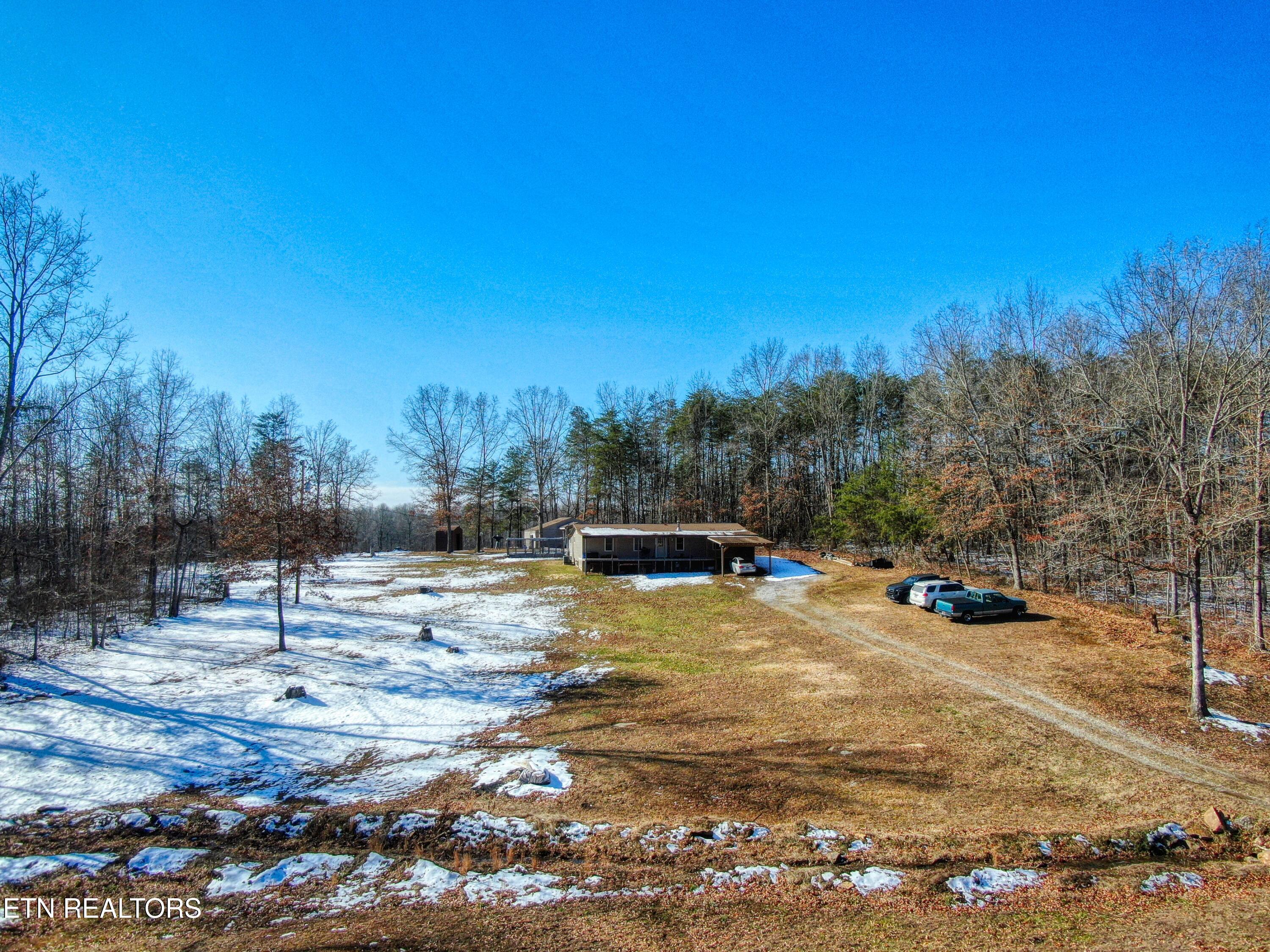 120 Volunteer Road Monterey, TN 38574 - Photo 5 of 53 2