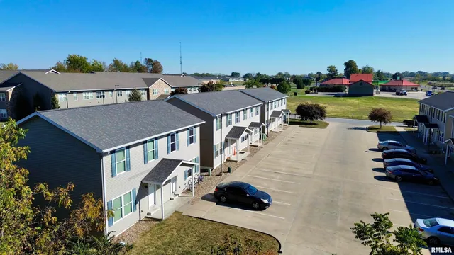 $1,600,000 | 4609 State Street, Quincy, IL 62305