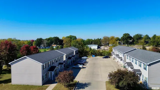 $1,600,000 | 4609 State Street, Quincy, IL 62305