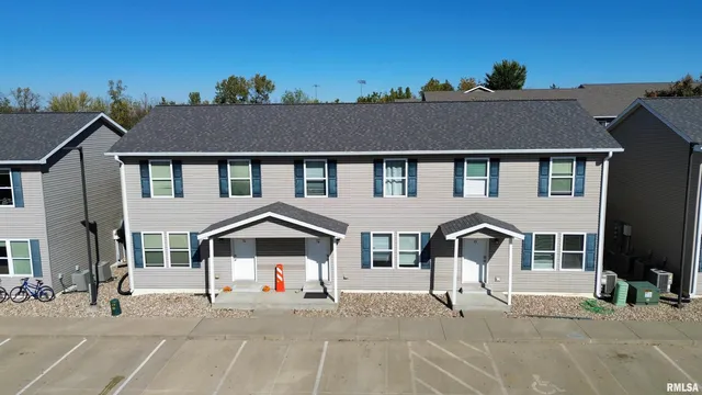 $1,600,000 | 4609 State Street, Quincy, IL 62305