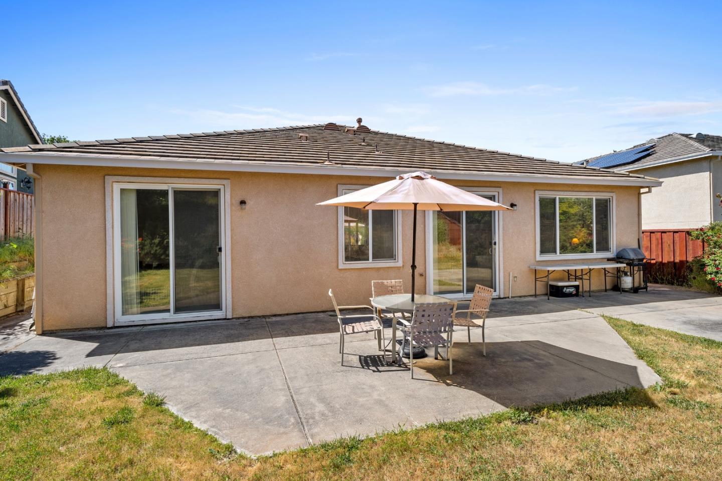 1085 Oakpoint Drive Bay Point, CA 94565 - Photo 7 of 46