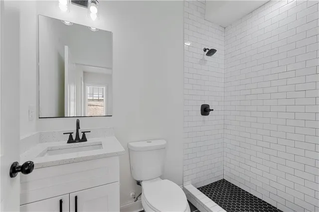 $2,275 | 360 Ponce De Leon Avenue Northeast, Unit 23, Atlanta, GA 30308