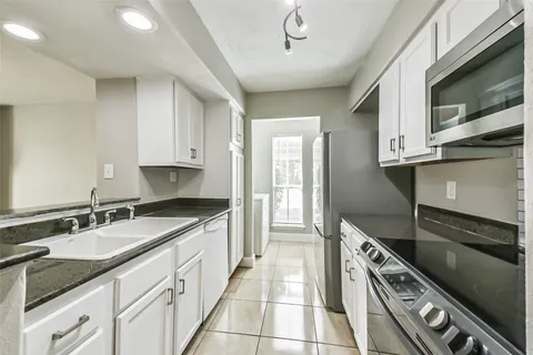 $117,900 | 250 El Dorado Boulevard, Unit 189, Webster, TX 77598