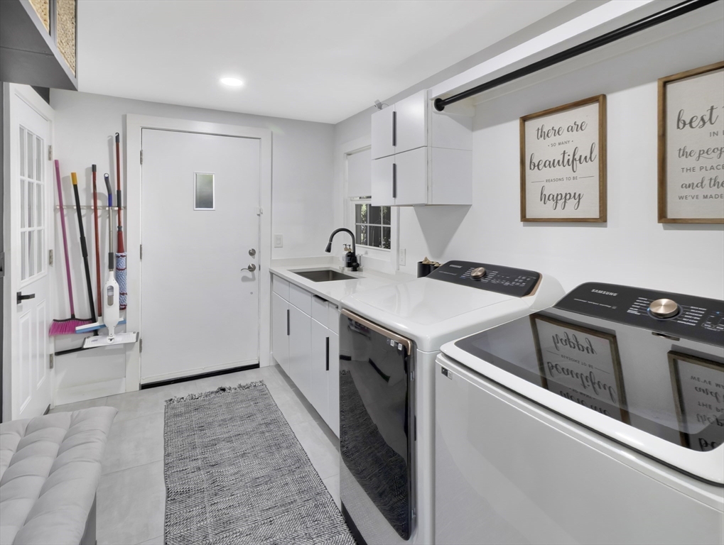 15 Appleton Street Saugus, MA 01906 - Photo 39 of 41 a view of a kitchen with electric appliances
