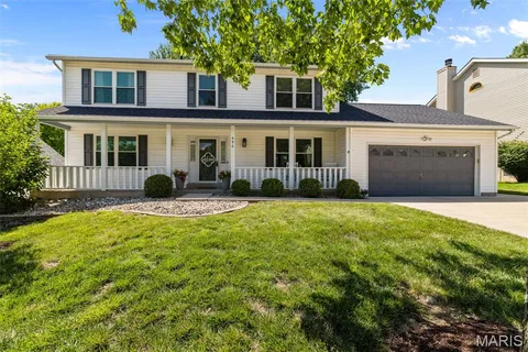$495,000 | 996 San Sebastian Drive, Fenton, MO 63026