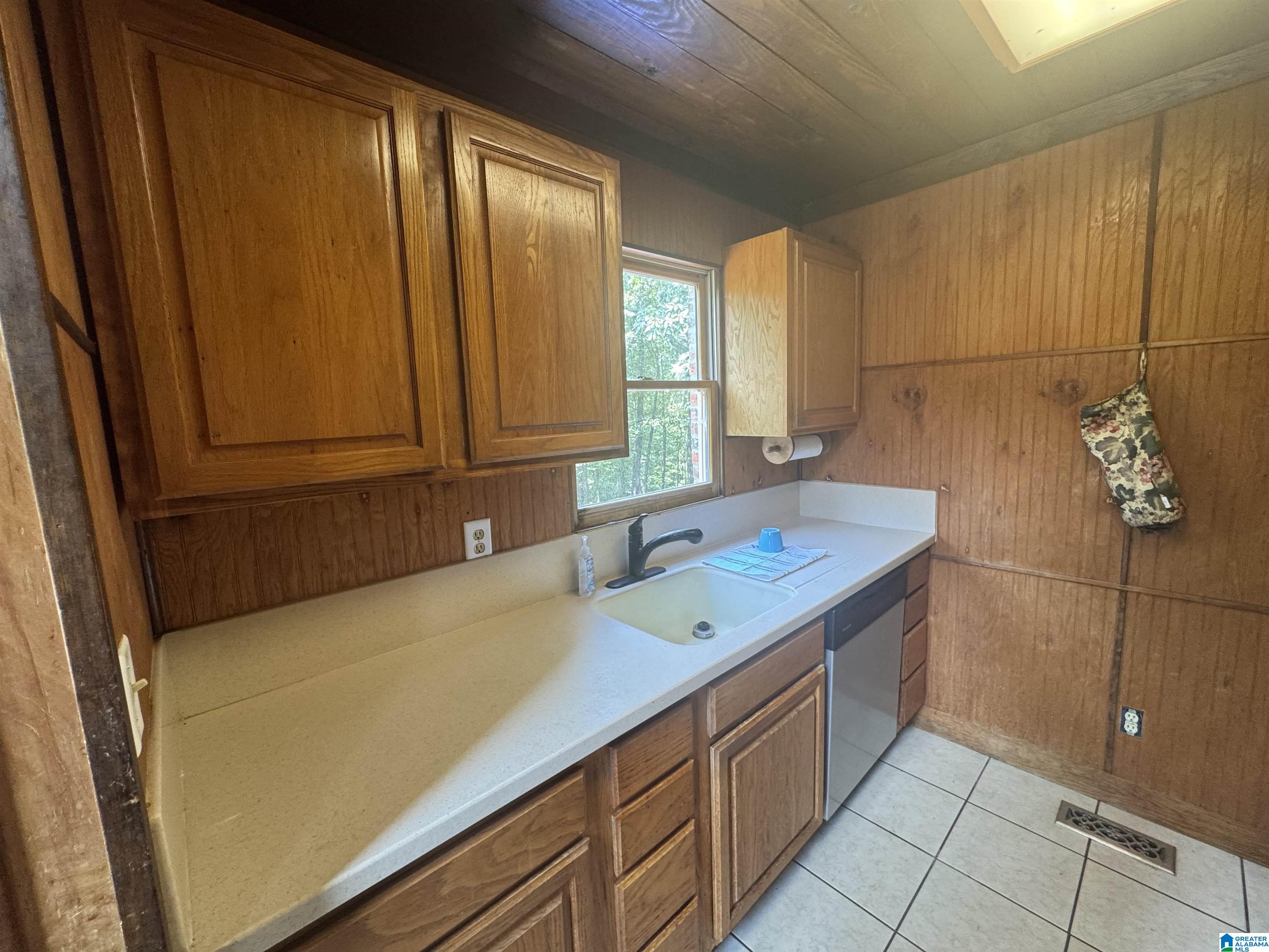 305 Stone Ridge Trail North Anniston, AL 36207 - Photo 16 of 72