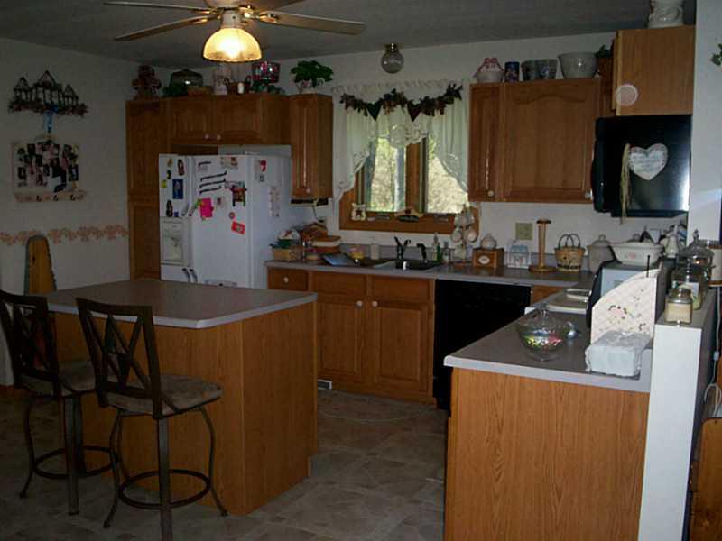 233 Davis Road Aliquippa, PA 15001 - Photo 5 of 14 Kitchen.