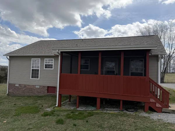 $259,000 | 70 Dunn Leoma Road, Leoma, TN 38468