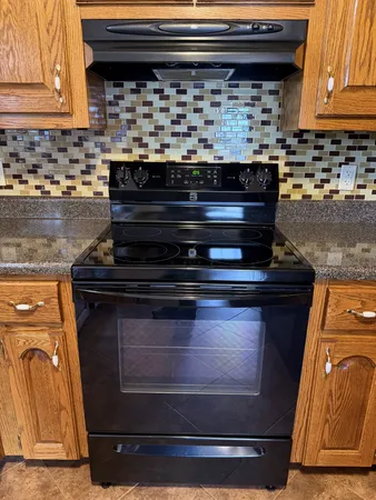 $259,000 | 70 Dunn Leoma Road, Leoma, TN 38468