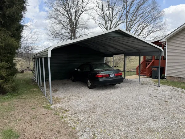 $259,000 | 70 Dunn Leoma Road, Leoma, TN 38468
