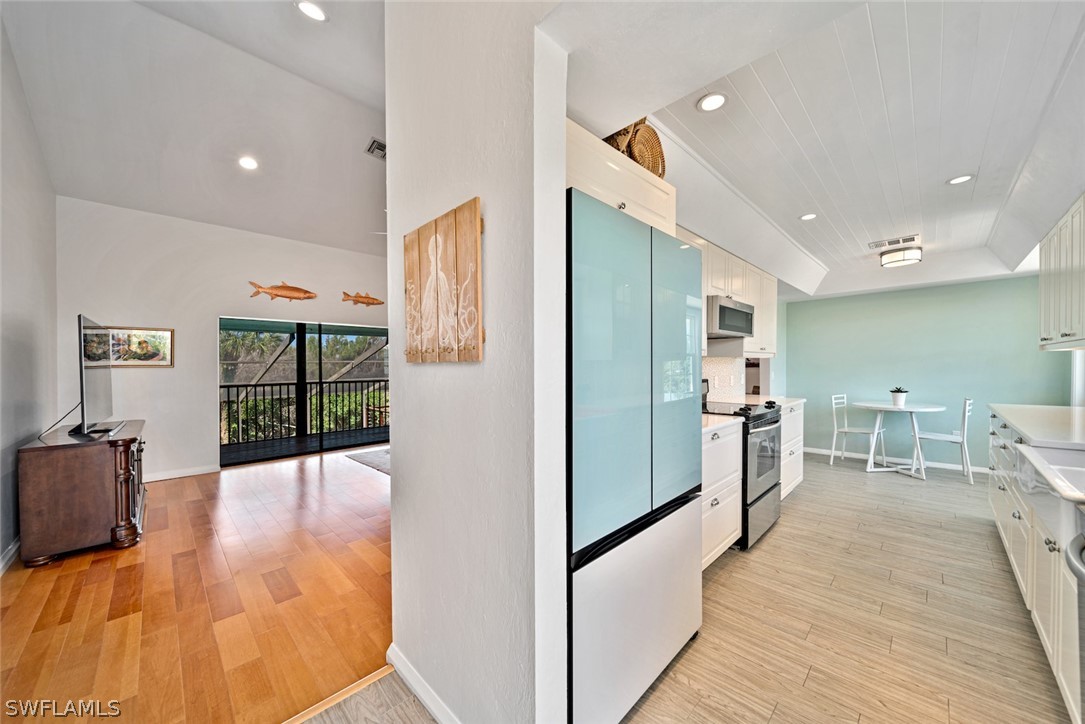 1376 Sand Castle Road Sanibel, FL 33957 - Photo 13 of 40