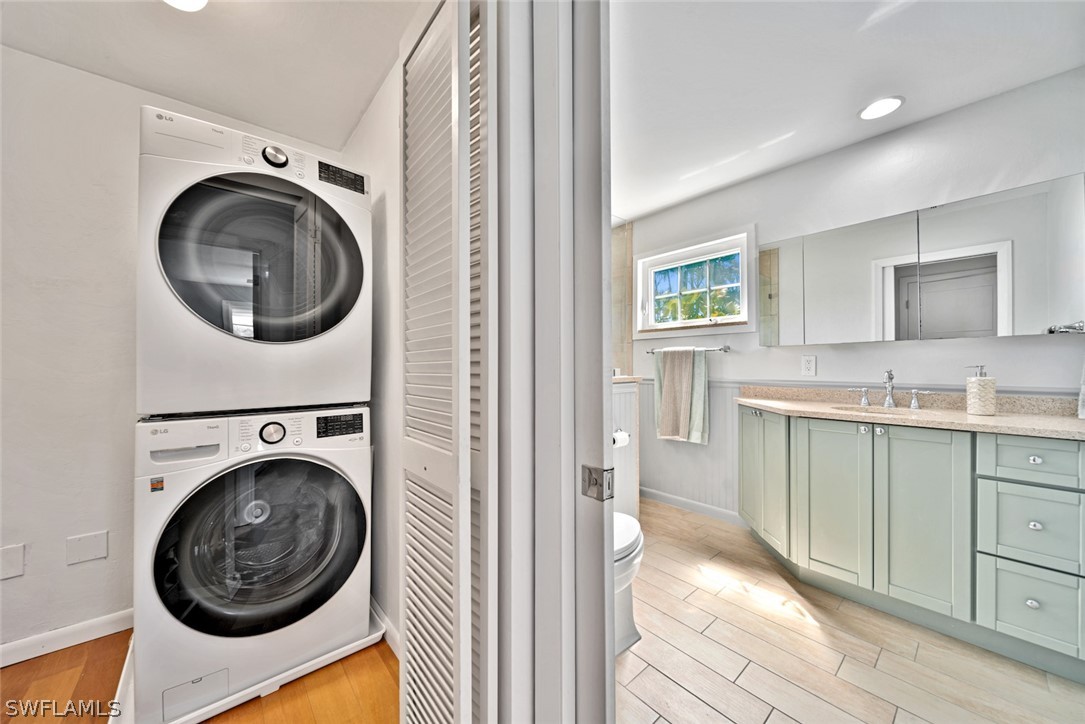 1376 Sand Castle Road Sanibel, FL 33957 - Photo 30 of 40