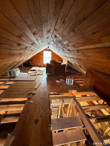 $269,000 | 141 Poquonnock Road, Groton, CT 06340