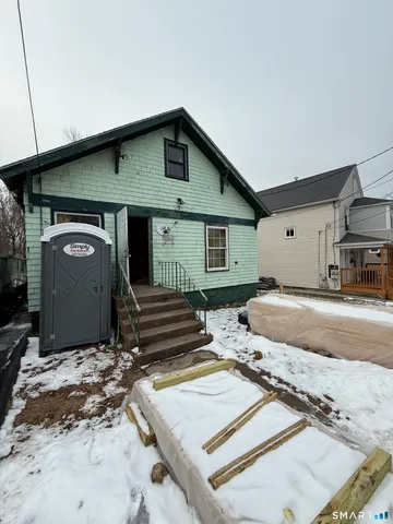 $269,000 | 141 Poquonnock Road, Groton, CT 06340