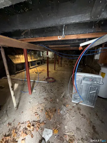 $269,000 | 141 Poquonnock Road, Groton, CT 06340