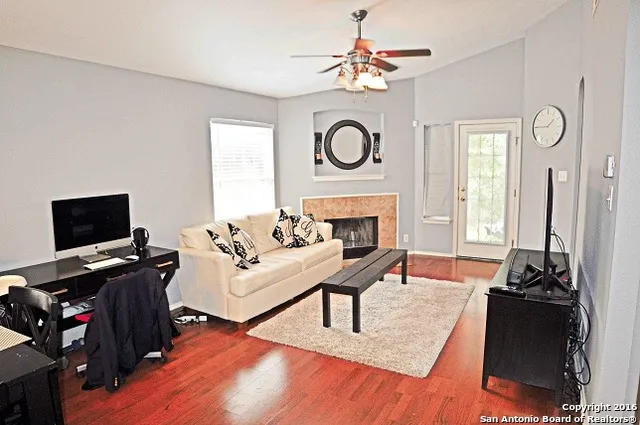 $1,400 | 9007 Arch Bridge, San Antonio, TX 78254