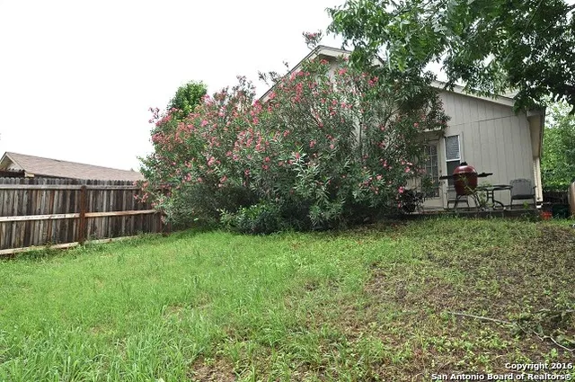 $1,400 | 9007 Arch Bridge, San Antonio, TX 78254