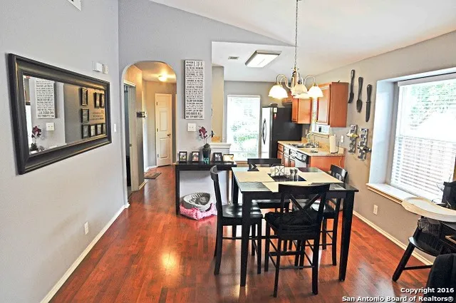 $1,400 | 9007 Arch Bridge, San Antonio, TX 78254