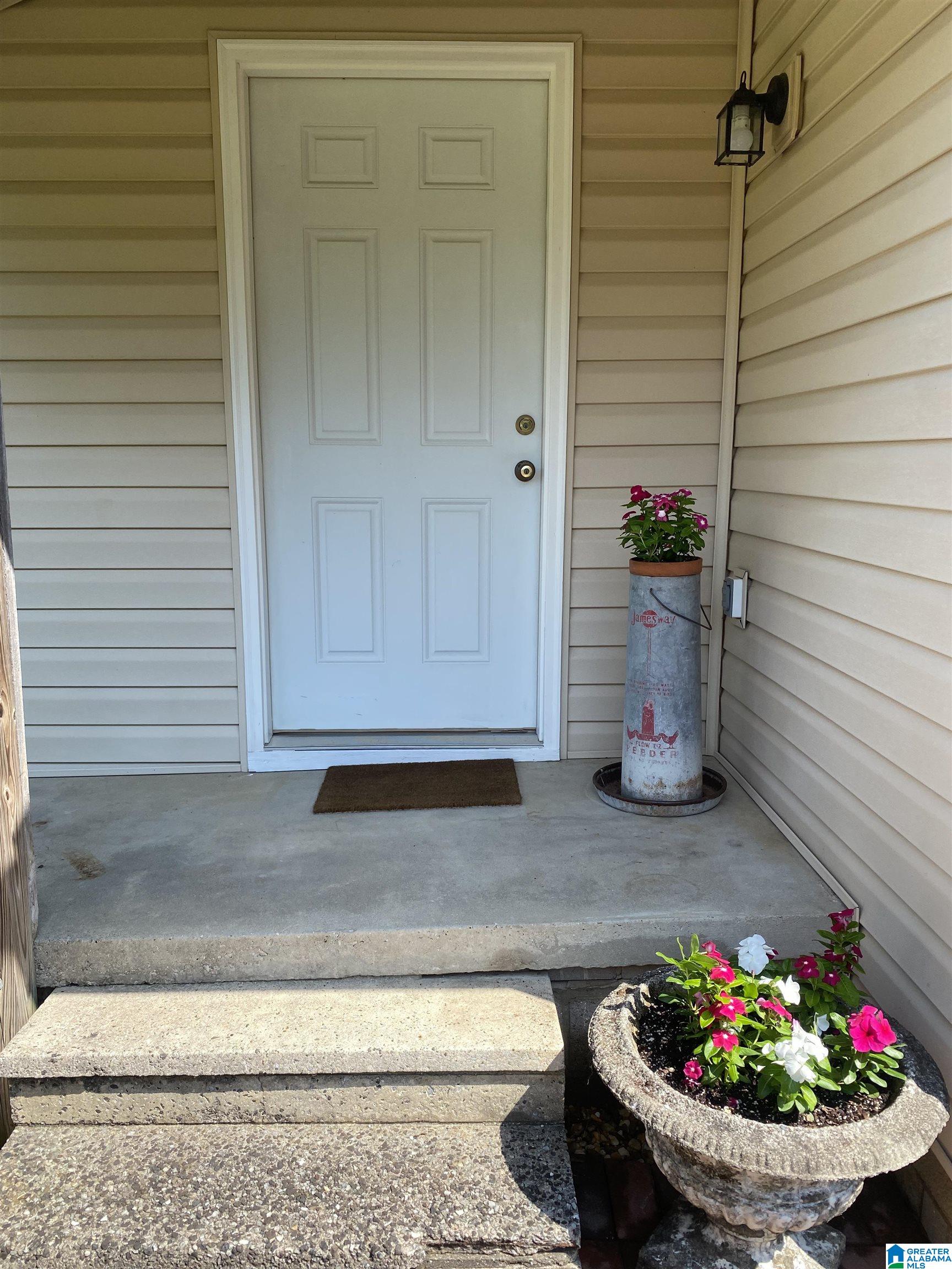 1089 Bryan Road Sumiton, AL 35148 - Photo 2 of 38