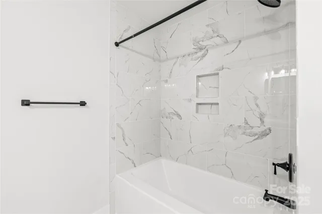 $609,000 | 3646 46th Avenue Northeast, Hickory, NC 28601