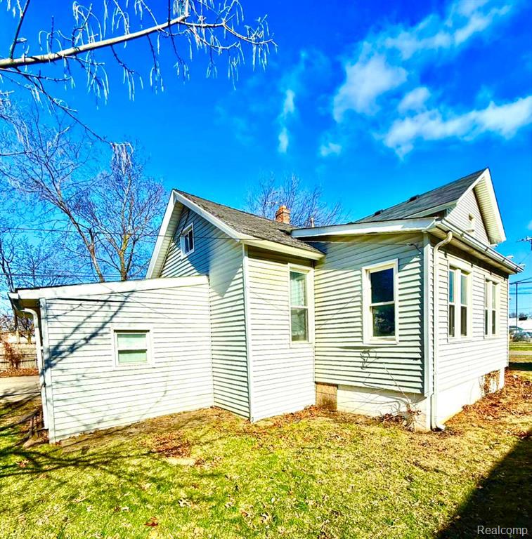35449 Clinton Street Wayne, MI 48184 - Photo 5 of 8