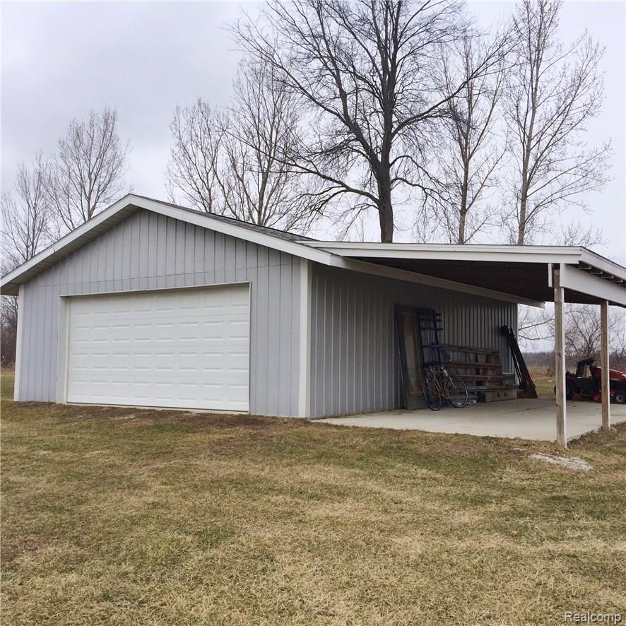 283 South Kern Road Fowlerville, MI 48836 - Photo 18 of 25 Photo Feb 08, 11 12 22 AM.jpg