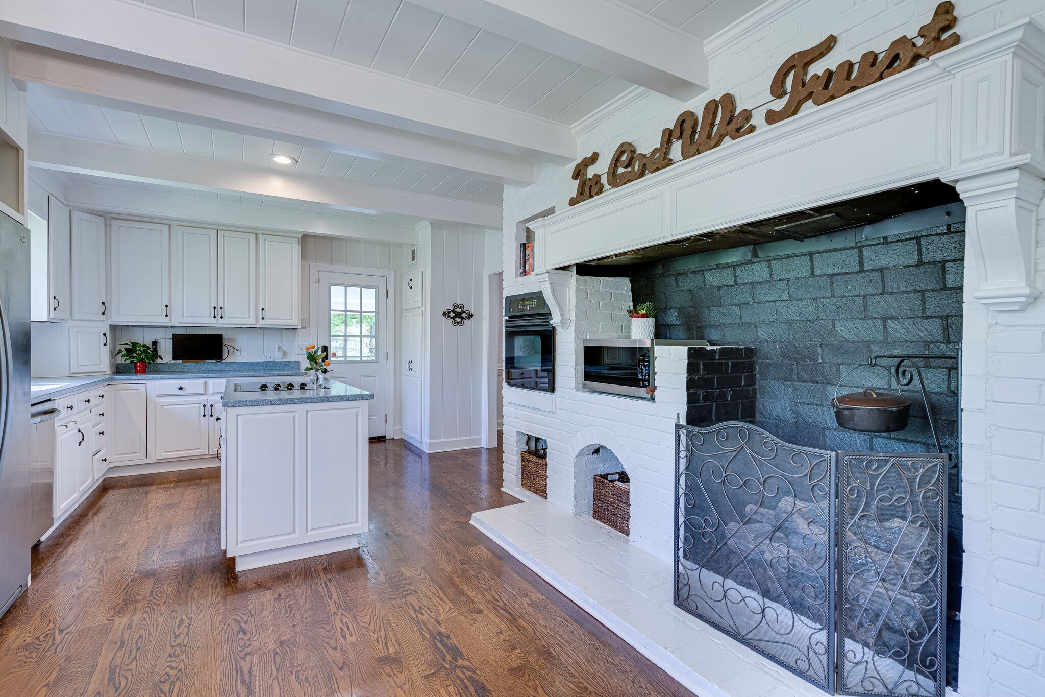 155 Vaughns Gap Road Nashville, TN 37205 - Photo 9 of 50 Gallery Image 9