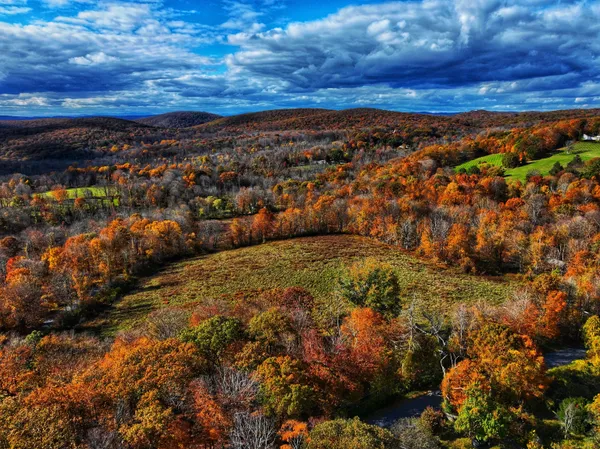 $995,000 | 308 Skiff Mountain Road, Kent, CT 06757