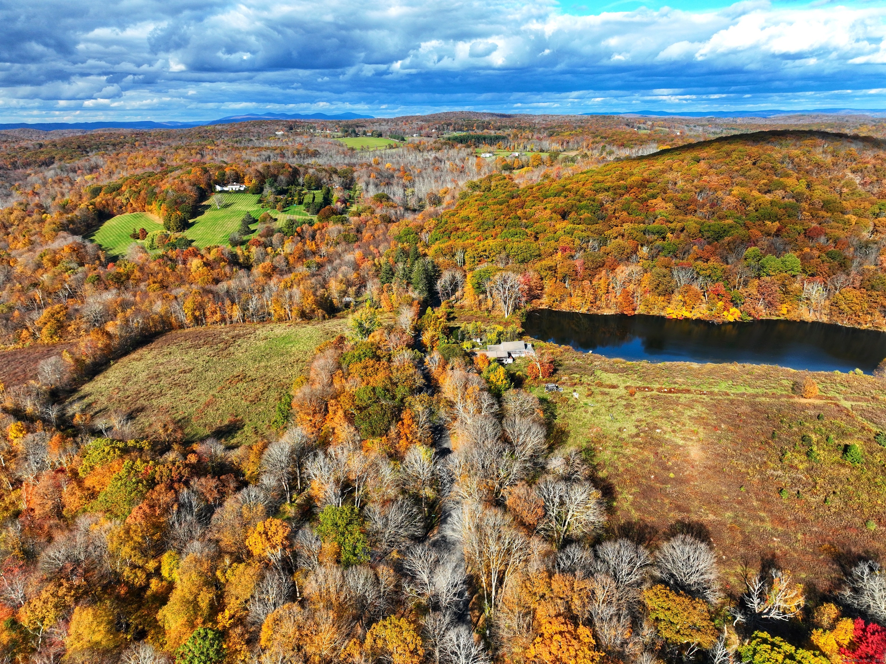 308 Skiff Mountain Road Kent, CT 06757 - Photo 7 of 18 a view of an ocean