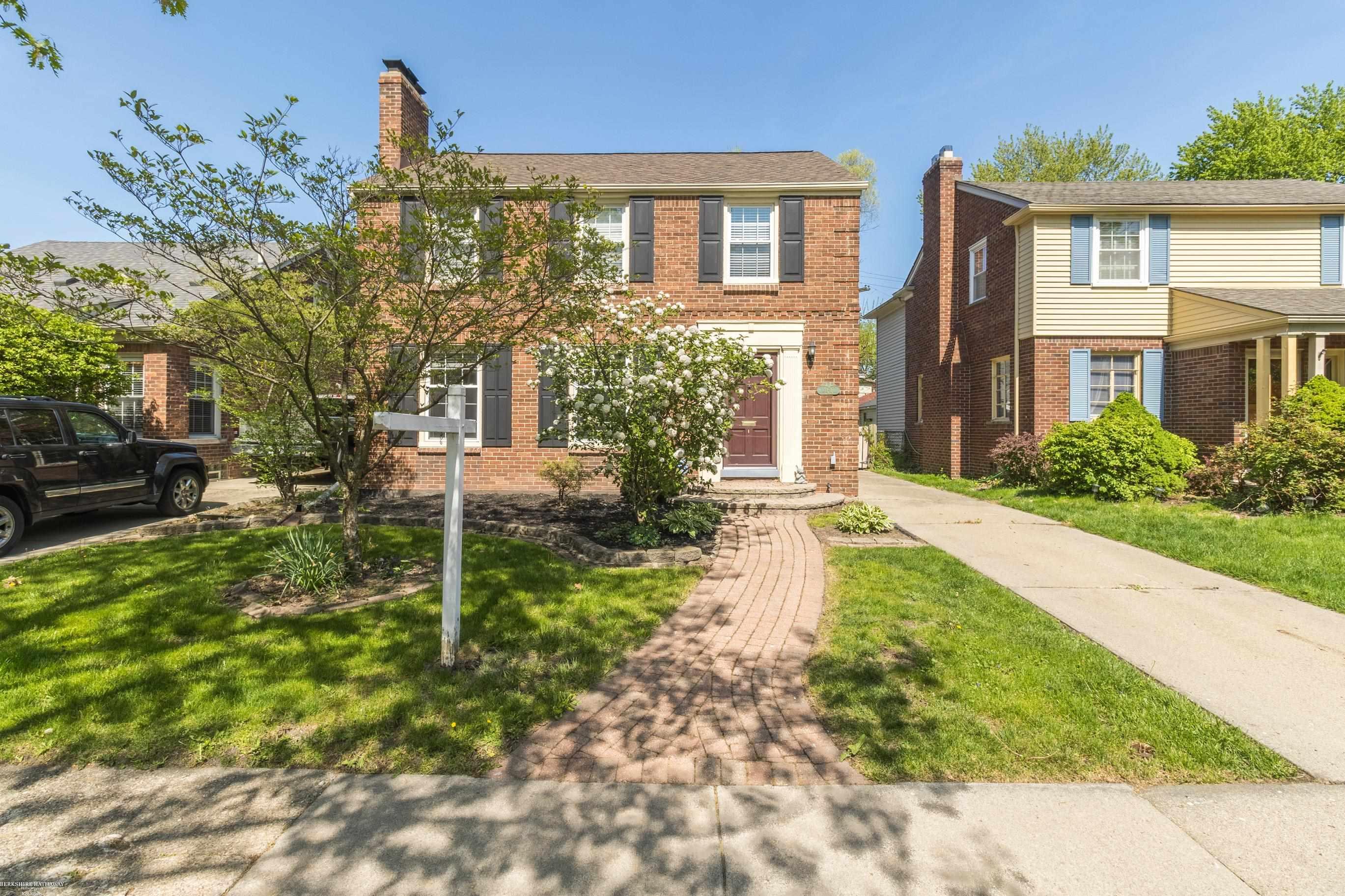 460 Moran Road Grosse Pointe Farms, MI 48236 - Photo 4 of 48