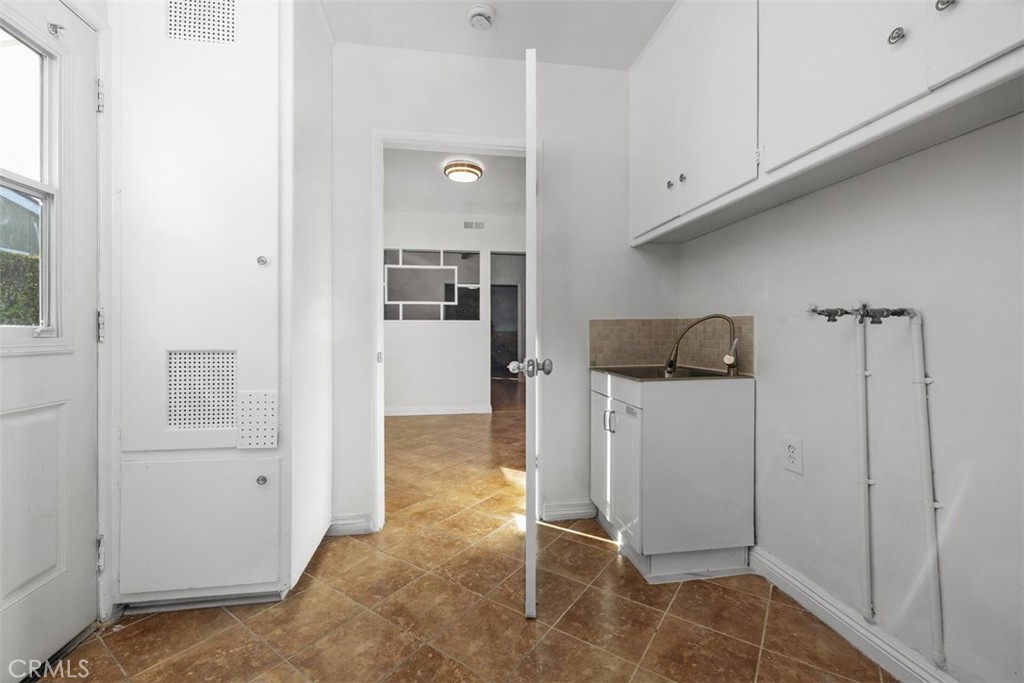 219 South Meadow Road West Covina, CA 91791 - Photo 20 of 26 a view of a kitchen