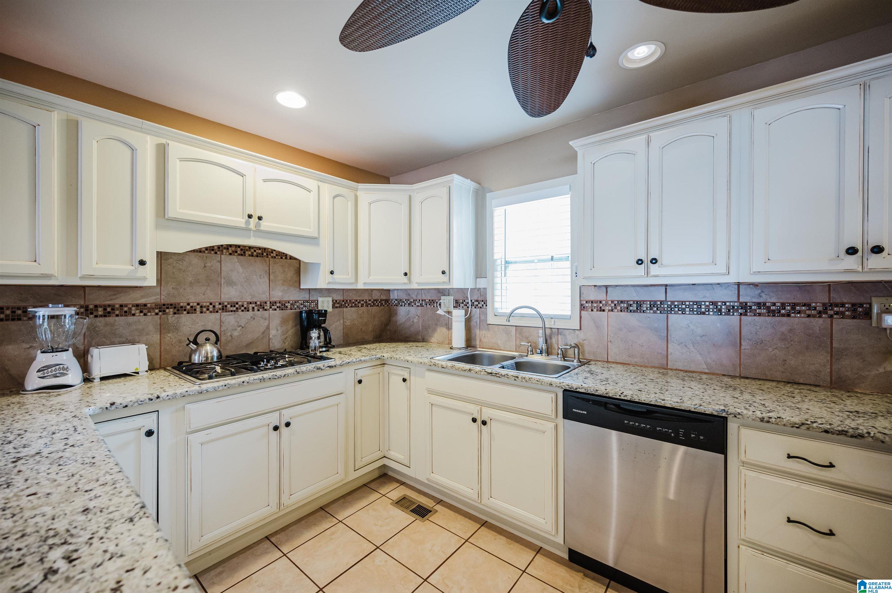 121 Wills Lane Talladega, AL 35160 - Photo 21 of 30