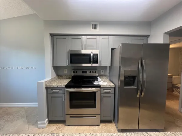 $2,300 | 9777 Westview Drive, Unit 1128, Coral Springs, FL 33076