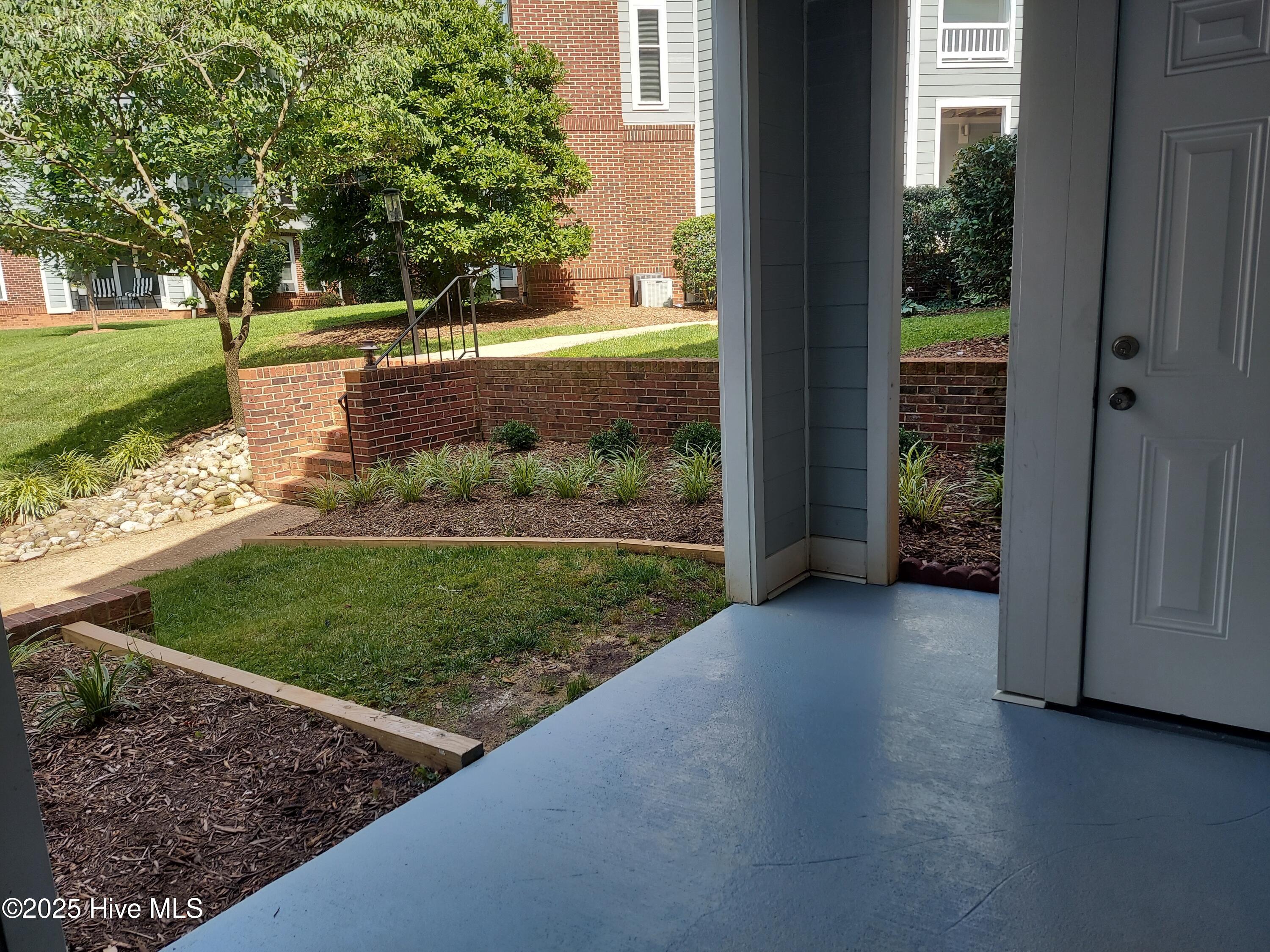 911 Washington Street, Unit 102 Raleigh, NC 27605 - Photo 10 of 10 Patio