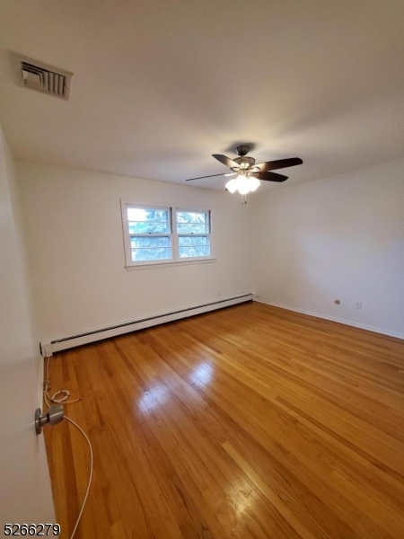 23 Hepburn Road Clifton, NJ 07012 - Photo 11 of 19