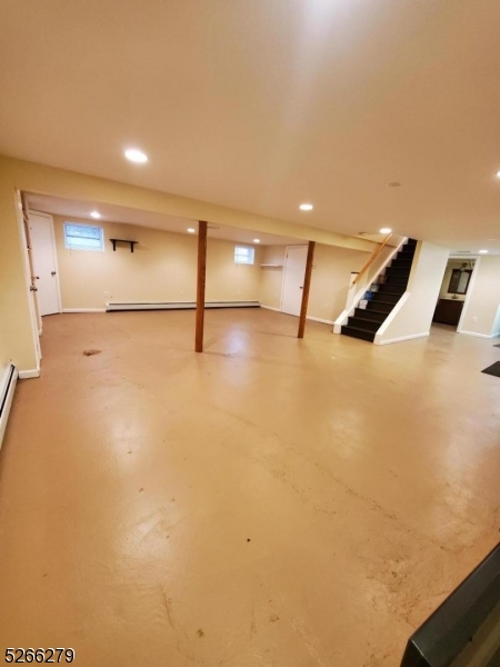 23 Hepburn Road Clifton, NJ 07012 - Photo 14 of 19