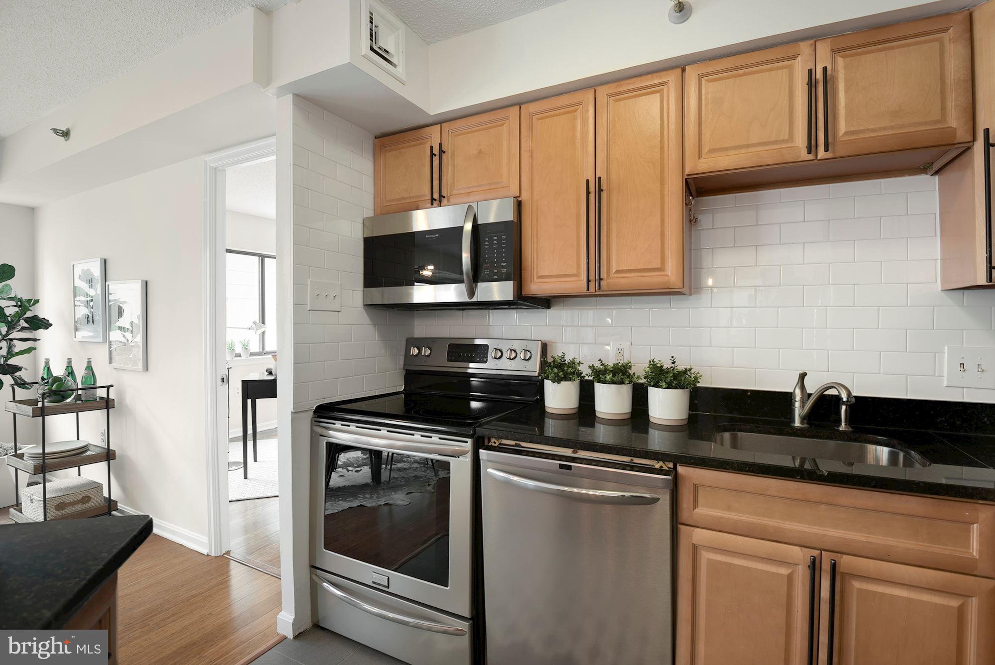 1301 North Courthouse Road, Unit 807 Arlington, VA 22201 - Photo 12 of 33